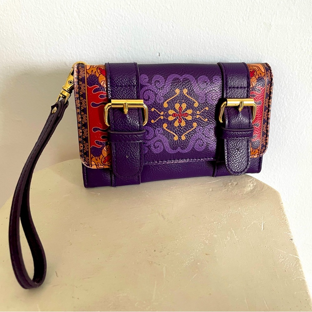 Disney Loungefly Rare Purple Aladdin Wristlet Magic Carpet Flap Wallet